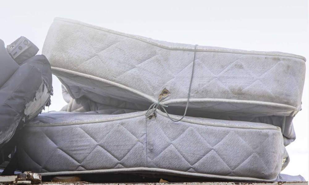 What Makes Mattress Removal Services Essential for Sustainable Living?